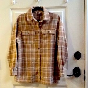 Beige Plaid women’s button FLANNEL down shirt Sz 4